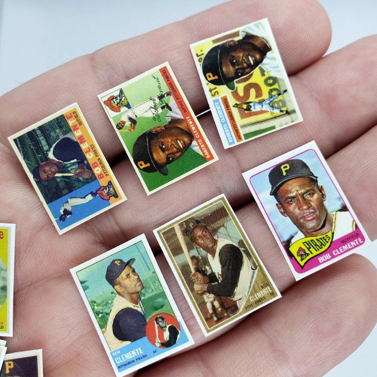Roberto Clemente #21 Miniature 20 Card Set – Tiny Custom Baseball Collectible | Pirates Legend